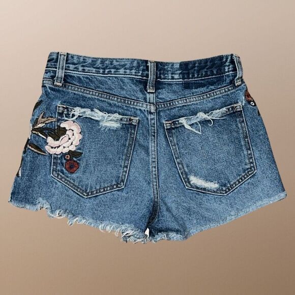 Abercrombie & Fitch Cut Off Frayed Hem Embroirdered Denim Annie Shorts Size 4 #1 - Picture 7 of 7